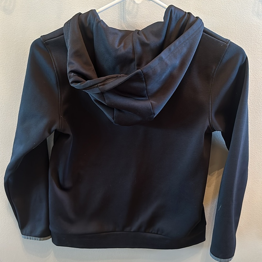 Boys youth medium under armour black zip up jacket - Picture 2 of 2